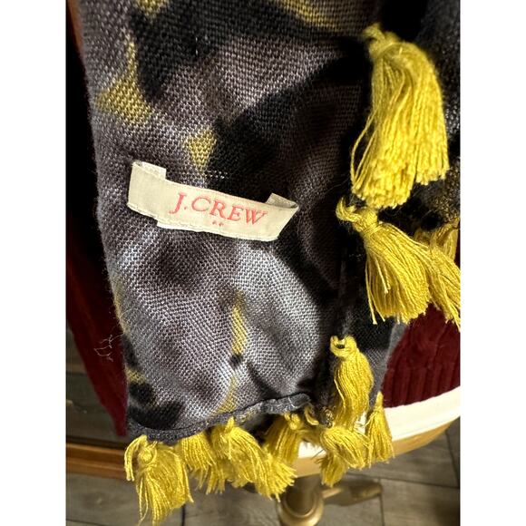J Crew Abstract Gray Black Long Lightweight Scarf Yellow Fringe tiny flaw - Picture 2 of 4